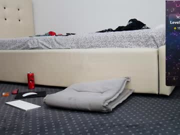 webcam girl carmela_fox live cam image #9633179