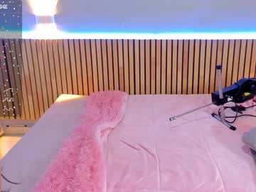 webcam girl little_effy18 live cam image #8323297
