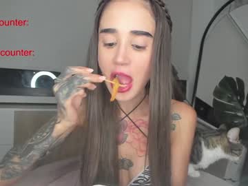 webcam girl lonelly_lolly98 live cam image #10388545