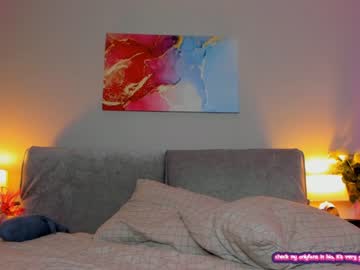 webcam girl your__voice live cam image #3409914