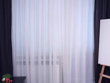 webcam girl synneeastes live cam image #9971193