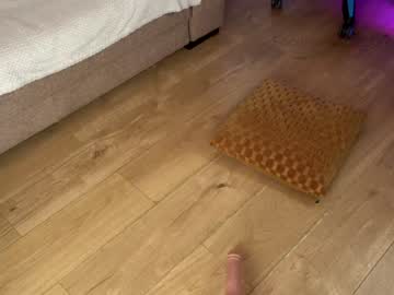 webcam girl naughtyrider69 live cam image #3095802