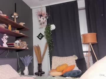 webcam girl one_1ove live cam image #11886624