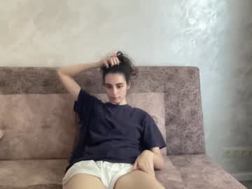 webcam girl wonderland_stia live cam image #10357802