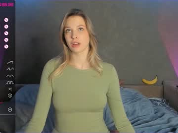 webcam girl mmm_banana live cam image #5977981
