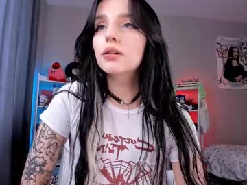 webcam girl vivian_qwerty live cam image #12113389