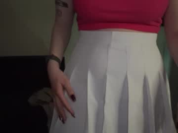 webcam girl 50secondstomoon live cam image #11967544