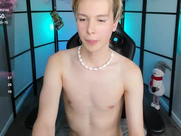 webcam man fantasticsmile live cam image #11333178