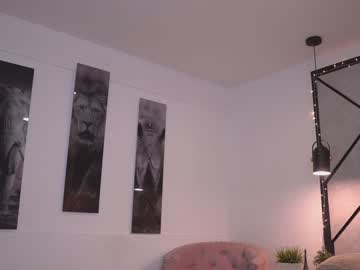 webcam girl laura_roldan live cam image #9364497