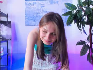 webcam girl millamorni live cam image #6345825