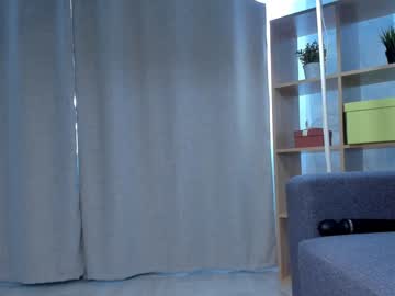 webcam girl bzzzme live cam image #6136286