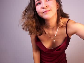 webcam girl helenmoors live cam image #7807213