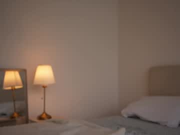 webcam girl kriss0leoo live cam image #12235228