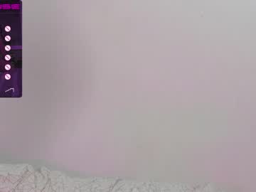 webcam girl lucie_beltran live cam image #5857182
