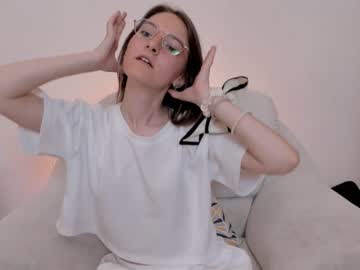 webcam girl alainacrosby live cam image #6695013