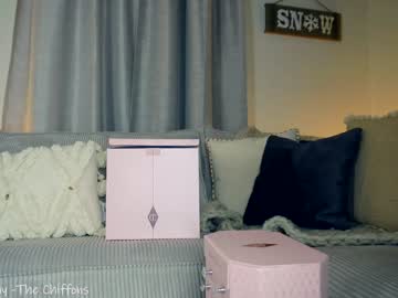 webcam girl x_lily_x live cam image #4456255