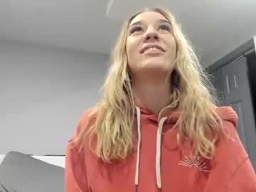 webcam couple thatblondibaddi live cam image #4312568