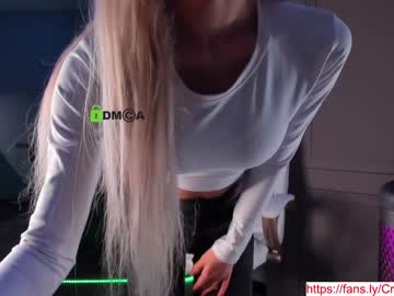 webcam girl crazzy_cherry live cam image #5310274