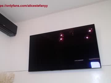 webcam girl smileyouarehere live cam image #4313876