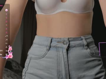 webcam girl maxinegermany live cam image #11581717