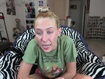 webcam girl pr3ttyp1nkpussy live cam image #111631