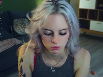 webcam girl audreycarvin live cam image #10243925