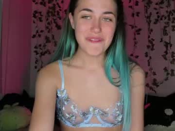 webcam girl fairyinthewild live cam image #7422098