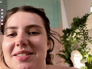 webcam girl cutie_pearl live cam image #9875653