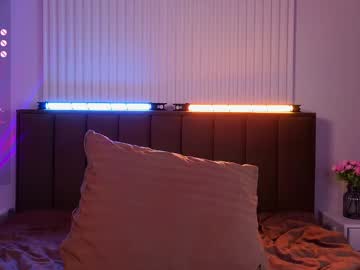 webcam girl lissa_meooow live cam image #10179736