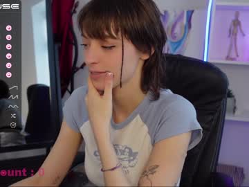 webcam girl agelina_summer live cam image #5909690