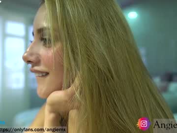 webcam girl nina_mon live cam image #6500859