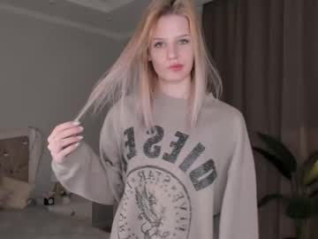 webcam girl itsagoodtimeformagic live cam image #7999151
