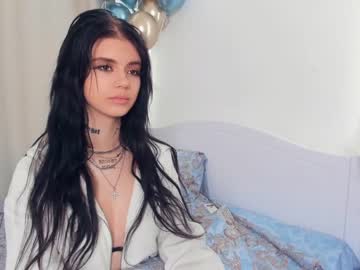 webcam girl elfas_cute live cam image #6442208