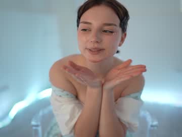 webcam girl floret_joy live cam image #7350046