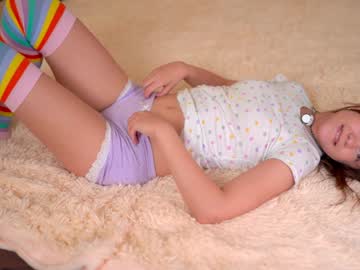 webcam girl tiny_miracle live cam image #11406251