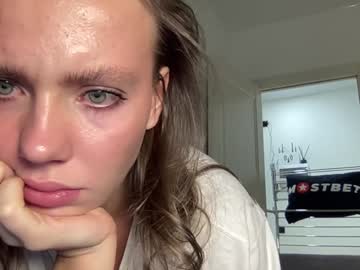 webcam girl angel_from_sky live cam image #10901237