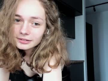 webcam girl mxxnsxsul live cam image #3368971