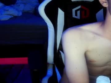 webcam man skinnydropout live cam image #2341706