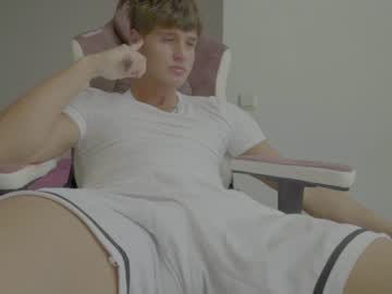 webcam man dave_maxwell live cam image #6328137
