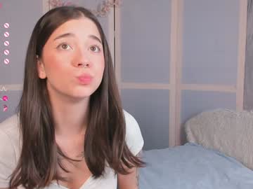webcam girl flirtykitty_ live cam image #10561075