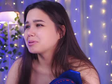 webcam girl helenmoors live cam image #7284645