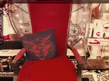 webcam girl lilithdarque live cam image #1156146