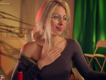 webcam girl artmosphera live cam image #6723730