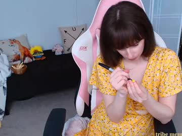 webcam girl foxy_gamer live cam image #12833082