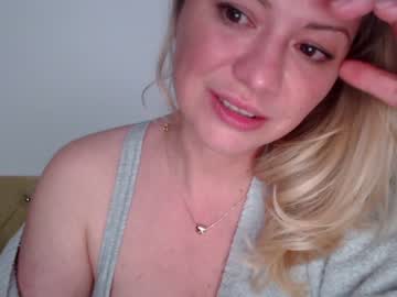webcam girl kiradivine live cam image #2424243