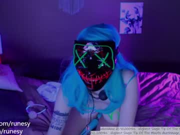 webcam girl runesy live cam image #3309344