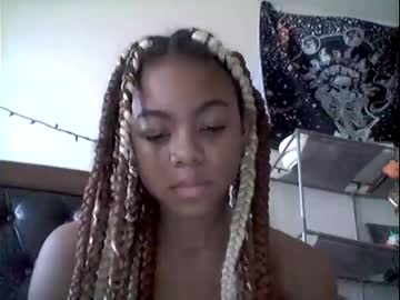 webcam girl av0cad0gurl live cam image #2231145