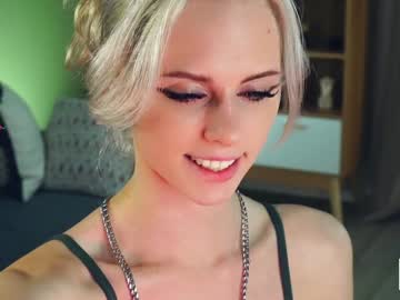 webcam girl audreycarvin live cam image #10627768
