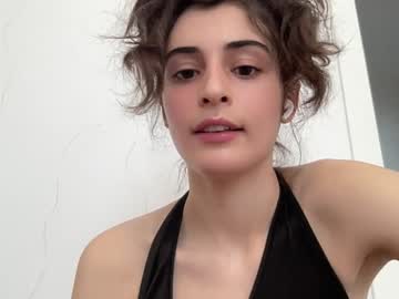 webcam girl wonderland_stia live cam image #10192987