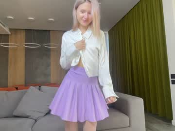 webcam girl charming_melody live cam image #9374061